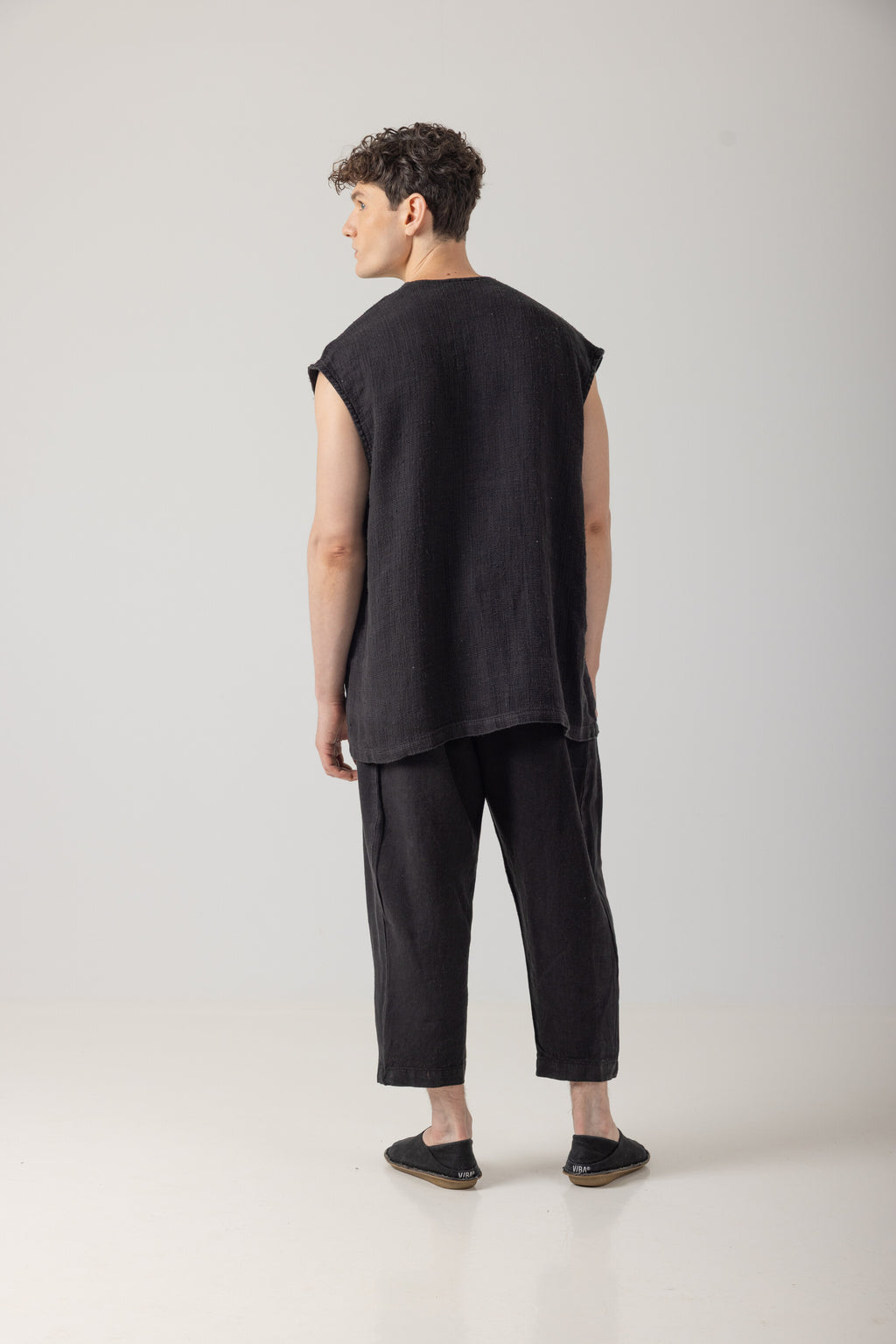 Gabriel Linen Vest