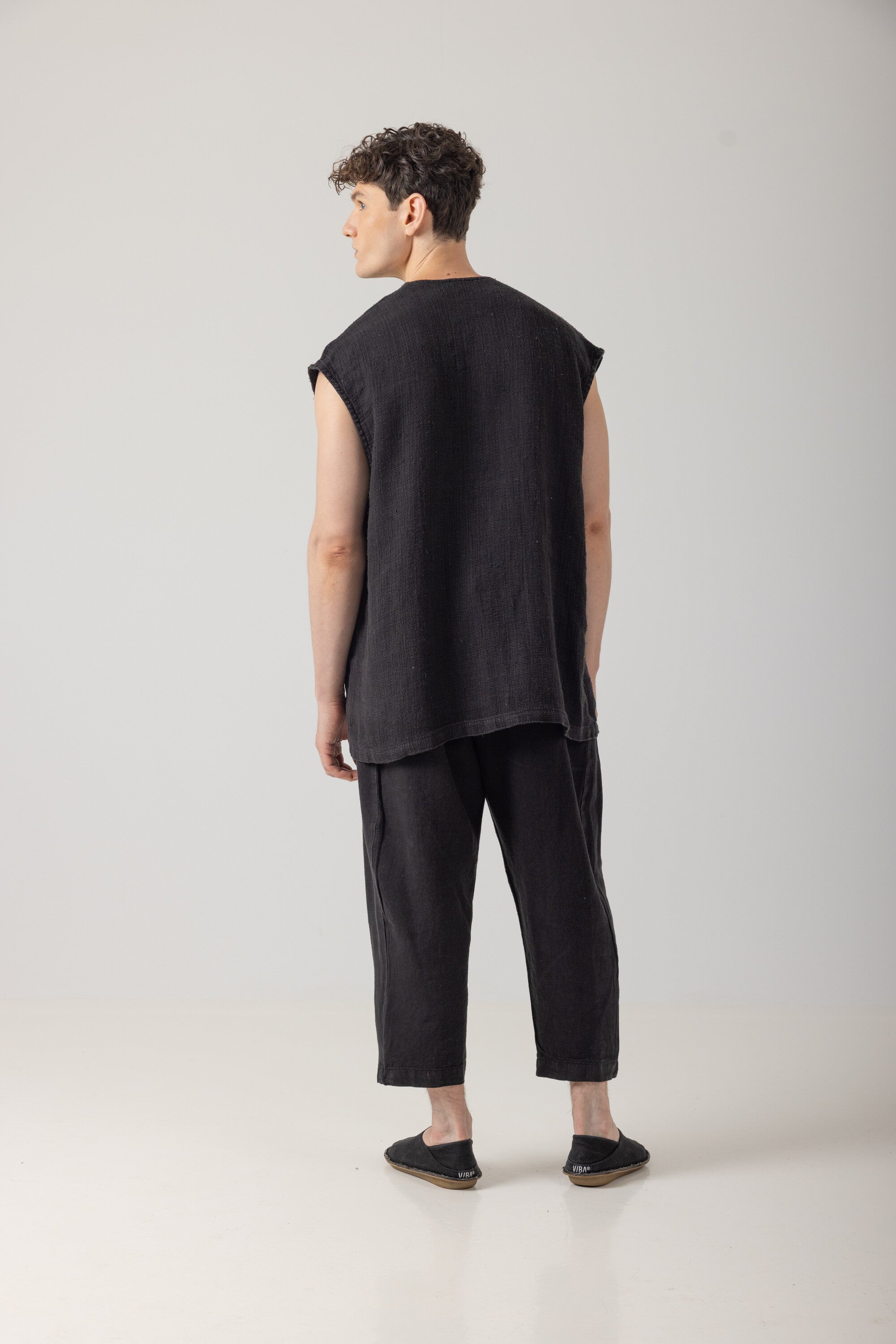Gabriel Linen Vest