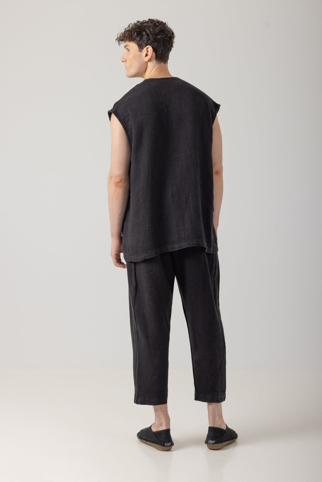 Gabriel Linen Vest